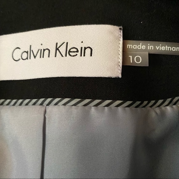 Calvin Klein Blazer & Dress Pant Set Classic Fit - Picture 2 of 6